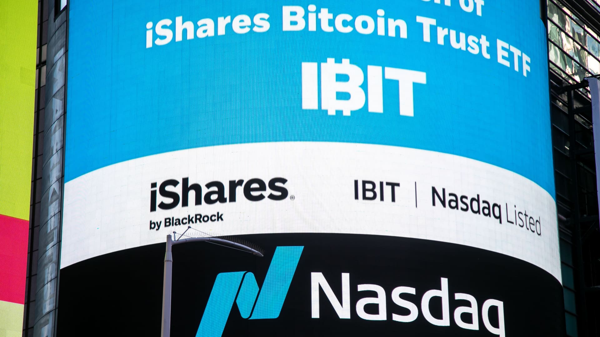 107357484-1704991904677-gettyimages-1917868586-CRYPTO_ETF.jpeg